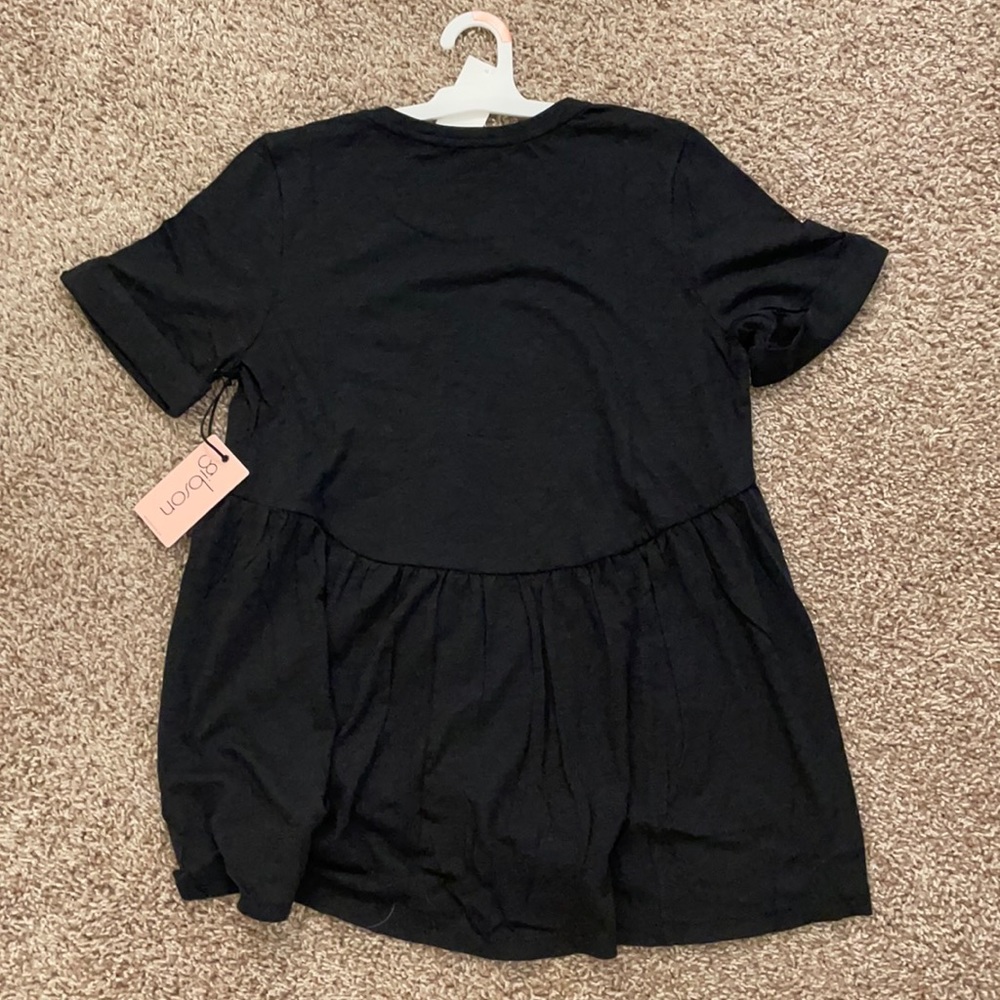 NWT Black Gibson Roll Sleeve Hi-Lo T Shirt (XS)